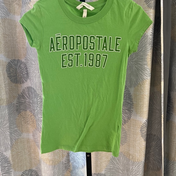 Women’s junior Aeropostale tee size small - Picture 1 of 3